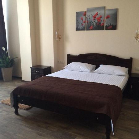 Misteriya Hotel Kharkiv Eksteriør bilde