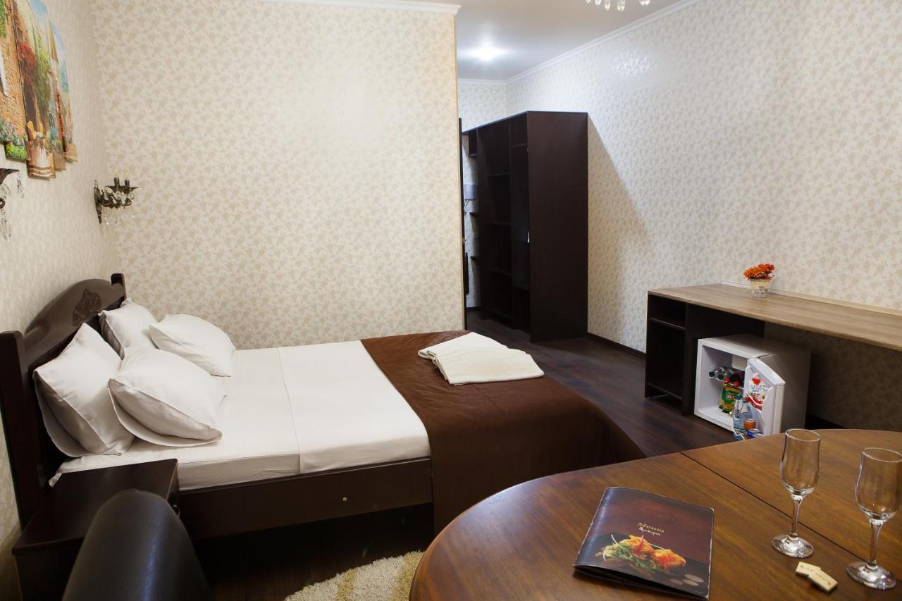 Misteriya Hotel Kharkiv Eksteriør bilde