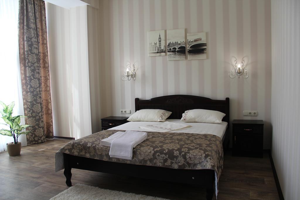 Misteriya Hotel Kharkiv Rom bilde