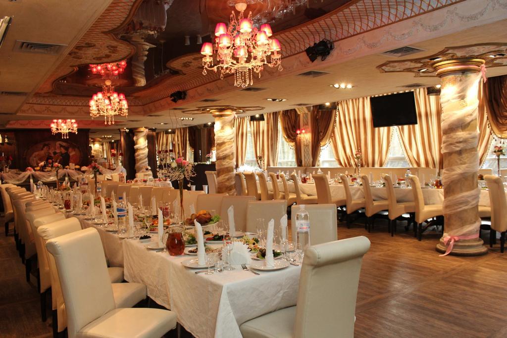 Misteriya Hotel Kharkiv Eksteriør bilde